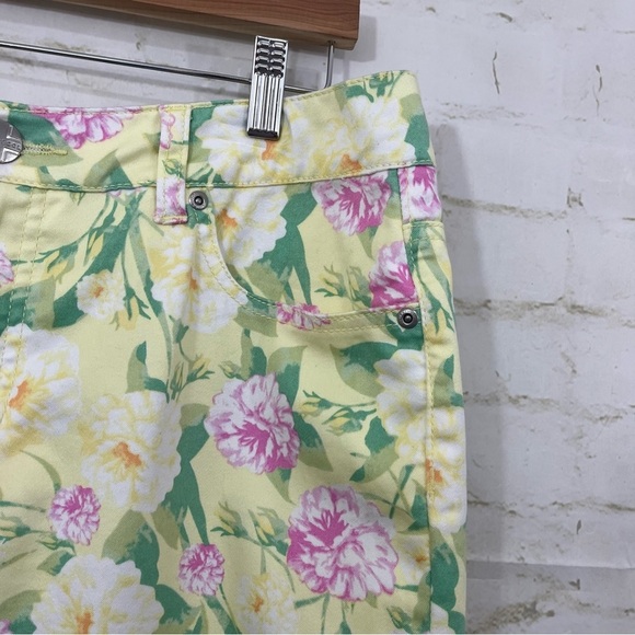 Liverpool Yellow Floral Straight Leg Capri Pants - Picture 5 of 15